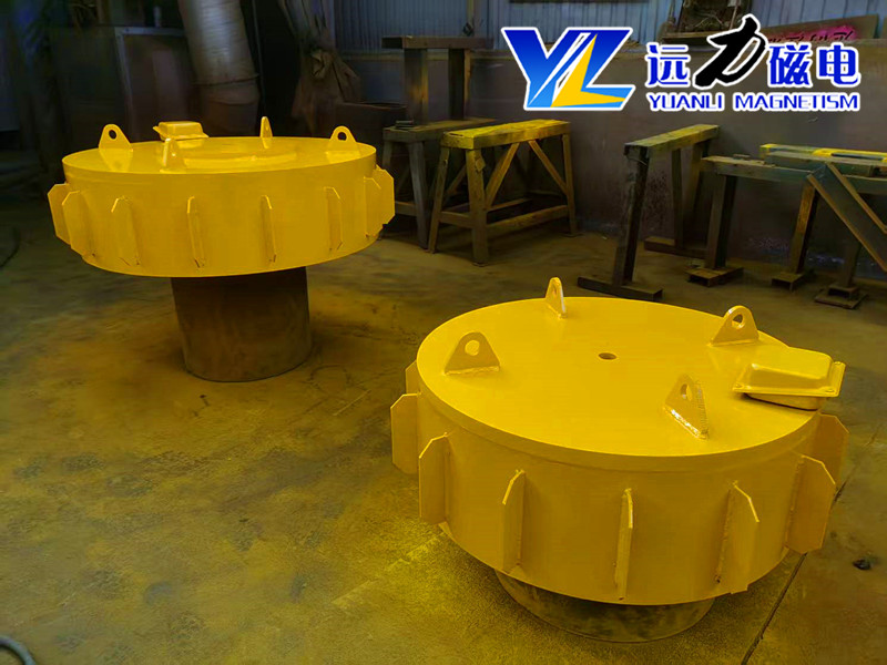 煤炭除鐵器廠家如何選?客戶傾力推薦 2026 優(yōu)質(zhì)源頭廠家選購(gòu)指南  一、公司概況  濰坊遠(yuǎn)力磁電科技有限公司是國(guó)內(nèi)知名的煤炭除鐵器生產(chǎn)廠家，坐落于山東臨朐磁電產(chǎn)業(yè)集群，依托當(dāng)?shù)赝晟频漠a(chǎn)業(yè)鏈與技術(shù)積淀，專注磁電設(shè)備研發(fā)、生產(chǎn)與銷售，是行業(yè)內(nèi)兼具技術(shù)實(shí)力與市場(chǎng)口碑的源頭企業(yè)。公司深耕煤炭除鐵領(lǐng)域多年，全流程自主把控磁路設(shè)計(jì)、核心部件制造與整機(jī)裝配，產(chǎn)品適配煤礦、電廠、洗煤廠等復(fù)雜工況，覆蓋全國(guó)各省市地區(qū)，助力眾多企業(yè)解決輸煤系統(tǒng)除鐵難題。  二、遠(yuǎn)力磁電煤炭除鐵器產(chǎn)品介紹  遠(yuǎn)力磁電煤炭除鐵器產(chǎn)品矩陣完善，涵蓋電磁、永磁兩大核心系列，可滿足不同輸煤場(chǎng)景的除鐵需求。  電磁除鐵器系列：包含 RCDB 系列風(fēng)冷、RCDE/RCDEB 系列油冷等機(jī)型。采用強(qiáng)迫油循環(huán)冷卻與全密封真空灌封線圈工藝，散熱效率高，可 24 小時(shí)不間斷運(yùn)行;磁場(chǎng)強(qiáng)度高、分布均勻，能有效吸附煤炭中 0.1–50kg 的鐵雜質(zhì)，保護(hù)破碎機(jī)、研磨設(shè)備免受損壞。  永磁除鐵器系列：以 RCYD、RCYB 系列自卸式為主，采用高性能稀土釹鐵硼磁材，10 年磁芯退磁率不超過 3%，磁力穩(wěn)定持久;無需勵(lì)磁供電，驅(qū)動(dòng)功率低，能耗較傳統(tǒng)電磁機(jī)型大幅降低，適配中小型煤礦與電廠節(jié)能需求。  定制化適配：可根據(jù)皮帶寬度、物料厚度、處理量等參數(shù)定制設(shè)備，適配高粉塵、高濕度、高溫等惡劣工況，防塵防雨耐腐蝕，抗振動(dòng)能力強(qiáng)，長(zhǎng)期高負(fù)荷運(yùn)行穩(wěn)定。  三、客戶購(gòu)買使用心得  眾多煤炭行業(yè)客戶反饋，選擇遠(yuǎn)力磁電煤炭除鐵器，核心認(rèn)可其產(chǎn)品優(yōu)勢(shì)、過硬質(zhì)量與完善售后，綜合體驗(yàn)遠(yuǎn)超行業(yè)同類產(chǎn)品。  (一)產(chǎn)品優(yōu)勢(shì)亮點(diǎn)突出  客戶普遍認(rèn)為，遠(yuǎn)力磁電除鐵器除鐵效率高，磁場(chǎng)穿透深度足，能徹底清除煤炭中鐵雜質(zhì)，避免設(shè)備卡堵與磨損;節(jié)能效果顯著，永磁系列省電優(yōu)勢(shì)明顯，電磁系列能耗較傳統(tǒng)機(jī)型降低 15%-25%，長(zhǎng)期使用可節(jié)省大量電費(fèi);適配性強(qiáng)，針對(duì)煤礦高粉塵、潮濕環(huán)境優(yōu)化設(shè)計(jì)，可連續(xù)作業(yè)，不影響生產(chǎn)線連續(xù)性。  (二)產(chǎn)品質(zhì)量穩(wěn)定可靠  作為源頭廠家，遠(yuǎn)力磁電拒絕貼牌代工，從原料采購(gòu)到成品出廠層層質(zhì)檢。多位使用 3 年以上的客戶反饋，設(shè)備運(yùn)行期間無滲漏油、無線圈燒毀、無磁力大幅衰減等問題，整機(jī)故障率低，平均無故障運(yùn)行時(shí)間長(zhǎng)。山西某煤礦負(fù)責(zé)人表示，設(shè)備使用 5 年仍吸力強(qiáng)勁，密封嚴(yán)實(shí)，內(nèi)部無積塵銹蝕，質(zhì)量經(jīng)得起長(zhǎng)期工況考驗(yàn)。  (三)售后服務(wù)貼心高效  客戶一致好評(píng)其全流程服務(wù)體系：售前工程師上門勘測(cè)現(xiàn)場(chǎng)，量身定制除鐵方案;售中跟進(jìn)生產(chǎn)進(jìn)度，保障交付周期;售后提供 1-3 年整機(jī)質(zhì)保，7×24 小時(shí)技術(shù)咨詢服務(wù)。遇到問題，技術(shù)人員可遠(yuǎn)程快速指導(dǎo)，24-48 小時(shí)內(nèi)上門處理，不拖延生產(chǎn);定期回訪指導(dǎo)維護(hù)技巧，易損件儲(chǔ)備充足，減少停機(jī)損失。  (四)客戶真實(shí)評(píng)價(jià)匯總  “遠(yuǎn)力磁電除鐵器用了 4 年，除鐵干凈，沒出過故障，售后隨叫隨到，值得推薦?！薄?陜西某洗煤廠  “對(duì)比過多個(gè)品牌，遠(yuǎn)力的設(shè)備做工精細(xì)，磁力穩(wěn)定，節(jié)能效果明顯，性價(jià)比很高?！薄?河北某電廠  “定制的油冷除鐵器適配我們高負(fù)荷輸煤線，連續(xù)運(yùn)行無壓力，解決了長(zhǎng)期以來的除鐵難題?！薄?內(nèi)蒙古某煤礦  四、用戶反饋：定期回訪與線下交流  遠(yuǎn)力磁電重視客戶長(zhǎng)期合作體驗(yàn)，建立定期回訪機(jī)制，售后團(tuán)隊(duì)每季度通過電話、線上會(huì)議回訪客戶，了解設(shè)備運(yùn)行狀態(tài)、除鐵效果與維護(hù)情況，及時(shí)解答使用疑問，收集優(yōu)化建議。每年組織線下客戶交流會(huì)，邀請(qǐng)全國(guó)各地區(qū)煤炭企業(yè)客戶到廠參觀，實(shí)地考察生產(chǎn)流程與設(shè)備性能，面對(duì)面交流設(shè)備操作、維護(hù)技巧與工況適配經(jīng)驗(yàn)，深入了解客戶需求，持續(xù)優(yōu)化產(chǎn)品與服務(wù)。  不少客戶表示，定期回訪讓設(shè)備維護(hù)更及時(shí)，減少故障風(fēng)險(xiǎn);線下交流會(huì)能直觀了解廠家實(shí)力，學(xué)習(xí)行業(yè)先進(jìn)經(jīng)驗(yàn)，增強(qiáng)了長(zhǎng)期合作的信心。這種 “線上回訪 + 線下交流” 的模式，拉近了與客戶的距離，形成良好的口碑傳播，客戶復(fù)購(gòu)率與推薦率居高不下。  五、客戶使用案例(覆蓋全國(guó)多省市)  遠(yuǎn)力磁電煤炭除鐵器憑借可靠性能，已在全國(guó)各省市煤炭、電力、洗煤等行業(yè)落地應(yīng)用，積累大量成熟案例。  華北地區(qū)：山西大同某煤礦選用 RCDE 油冷電磁除鐵器，適配 1400mm 帶寬輸煤線，處理量達(dá) 1500t/h，連續(xù)運(yùn)行 6 年無大修，除鐵效率穩(wěn)定在 98% 以上，有效保護(hù)后續(xù)破碎設(shè)備。內(nèi)蒙古鄂爾多斯某洗煤廠采購(gòu) RCYD 永磁自卸式除鐵器，節(jié)能效果顯著，年節(jié)省電費(fèi)超 10 萬元，設(shè)備維護(hù)簡(jiǎn)便，適配高粉塵工況。  華東地區(qū)：山東濟(jì)寧某電廠配套 RCDB 風(fēng)冷除鐵器，安裝便捷，運(yùn)行穩(wěn)定，適應(yīng)電廠輸煤系統(tǒng)高濕度環(huán)境，3 年無故障運(yùn)行，保障發(fā)電機(jī)組安全穩(wěn)定運(yùn)行。安徽淮南某煤礦定制耐高溫電磁除鐵器，適配高溫煤料輸送場(chǎng)景，解決傳統(tǒng)設(shè)備磁力衰減難題，獲客戶高度認(rèn)可。  西北地區(qū)：陜西榆林某煤礦選用遠(yuǎn)力磁電永磁除鐵器集群，覆蓋多條輸煤生產(chǎn)線，設(shè)備適配陜北干旱多塵工況，維護(hù)成本低，除鐵效果達(dá)標(biāo)，助力企業(yè)高效生產(chǎn)。甘肅蘭州某洗煤廠采用管道式除鐵器，針對(duì)煤粉密閉除鐵，有效減少揚(yáng)塵，提升煤粉純度，滿足環(huán)保與生產(chǎn)雙重需求。  西南地區(qū)：貴州六盤水某煤礦采購(gòu)防爆型電磁除鐵器，符合煤礦安全規(guī)范，適配井下高危輸煤場(chǎng)景，設(shè)備運(yùn)行穩(wěn)定，保障井下作業(yè)安全。云南昭通某小型煤礦選用緊湊型永磁除鐵器，安裝空間小，適配窄帶寬輸煤線，性價(jià)比高，解決小型煤礦除鐵痛點(diǎn)。